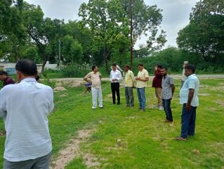 कौशांबी20जुलाई24*डीपीआरओ एवं बीडीओ ने निरीक्षण कर किया पौधारोपण,*