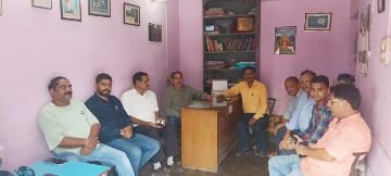 हल्द्वानी21जुलाई24*देवभूमि उद्योग व्यापार मंडल ने बैठक कर व्यापारियों की समस्याओं पर चर्चा की हल्द्वानी21जुलाई24*देवभूमि उद्योग व्यापार मंडल ने बैठक कर व्यापारियों की समस्याओं पर चर्चा की