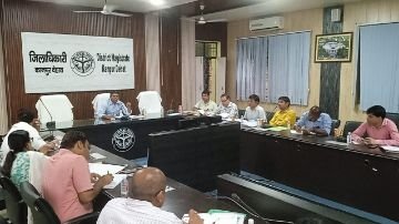 कानपुर देहात 23 जुलाई 2024 *अपर जिलाधिकारी ने की सड़क सुरक्षा समिति की बैठक, दिए निर्देश*