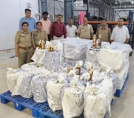 लखनऊ23जुलाई24*आबकारी टीम, प्रवर्तन टीम एवं एसटीएफ की संयुक्त टीम को मिली सफलता,