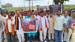 कौशाम्बी12अगस्त24*संगठित साजिश के तहत हिंदू बेटियों को अपहरण कर कराया जा रहा है उनका धर्मांतरण- वेद प्रकाश सत्यार्थी* कौशाम्बी12अगस्त24*संगठित साजिश के तहत हिंदू बेटियों को अपहरण कर कराया जा रहा है उनका धर्मांतरण- वेद प्रकाश सत्यार्थी*