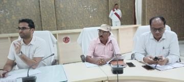 कौशाम्बी2अगस्त24*चिन्हित ऑगनबाड़ी भवन केन्द्रों का निर्माण कार्य 15 दिवस के अन्दर करे प्रारम्भ--डीएम*