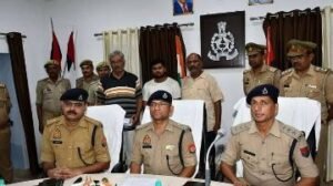 ललितपुर3अगस्त24*गरीबो का निवाला ब्लैक करते थे नेता जी.. पुलिस ने साथियो सहित पकड़ा