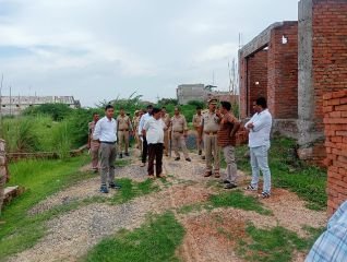औरैया3अगस्त2024*दिबियापुर ग्राम पंचायत की जमीन से हटाए गये अवैध कब्जे