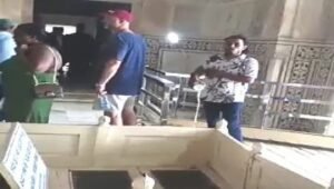 आगरा3अगस्त24*ताजमहल की सुरक्षा मै बड़ी चूक*