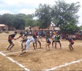 मथुरा3अगस्त24*श्री विष्णु भगवान इंटर कॉलेज में किया गया जिला स्तरीय कबड्डी खेल प्रतियोगिता का आयोजन।