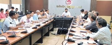 अनूपपुर5अगस्त24*जीर्ण-शीर्ण भवनों तथा दीवारों के डिस्मेंटल की कार्यवाही तत्काल सुनिश्चित करें-कलेक्टर