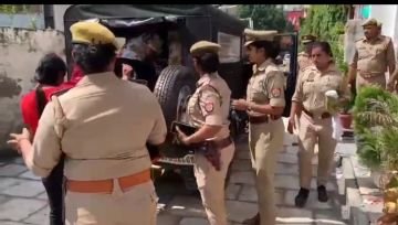 वाराणसी5अगस्त24*भाजपा नेता के रिश्तेदार के होटल में सेक्स रैकेट का भंडाफोड़। वाराणसी5अगस्त24*भाजपा नेता के रिश्तेदार के होटल में सेक्स रैकेट का भंडाफोड़।