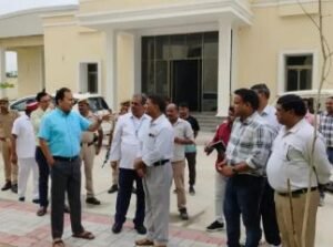 कानपुर देहात 04 अगस्त 24 *डीएम ने किया मेडिकल कॉलेज का निरीक्षण सौंदर्यीकरण और व्यवस्थाओं के दिए निर्देश*,