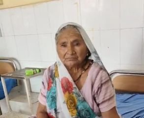 मथुरा5अगस्त24*घरों में रहने वाले हों जाये सावधान। सांप के काटे जाने से परिवार में मचा हड़कंप। मथुरा5अगस्त24*घरों में रहने वाले हों जाये सावधान। सांप के काटे जाने से परिवार में मचा हड़कंप।