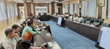 कानपुर देहात 06 अगस्त 2024 *जिलाधिकारी ने की निराश्रित गौवंश संरक्षण अभियान एवं गौ आश्रय स्थल संचालन की समीक्षा, दिए निर्देश*