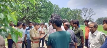 औरैया7अगस्त24*कुएं में मृत पड़ा मिला युवक पुलिस ने शव पोस्टमार्टम के लिए भेजा* औरैया7अगस्त24*कुएं में मृत पड़ा मिला युवक पुलिस ने शव पोस्टमार्टम के लिए भेजा*