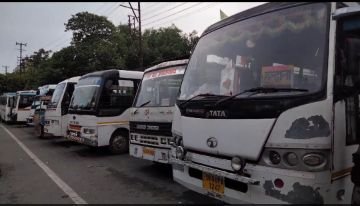 हल्द्वानी8अगस्त24*हल्द्वानी नैनीताल रोड में नहीं खड़ी होंगी प्राइवेट बसें, 7 दिन का अल्टीमेटम