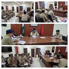 कानपुर नगर8अगस्त24*पश्चिम जोन में कानून व्यवस्था के दृष्टिगत राजपत्रित/अराजपत्रित अधिकारियों के साथ मीटिंग की गयी*