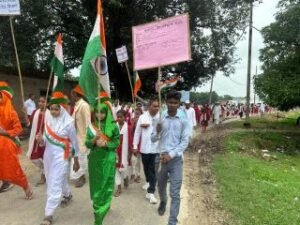 कौशाम्बी9अगस्त24*मदरसों के छात्र छात्राओं द्वारा निकाली गई प्रभात फेरी*