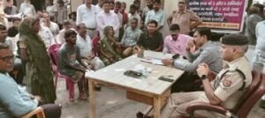 हरदोई11अगस्त24*थाना दिवस में डीएम-एसपी ने सुनी पीड़ितों की समस्याएँ*