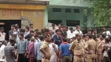 प्रयागराज14अगस्त24*रोडवेज बस से कुचलकर युवक की मौत, परिजनों में मचा कोहराम* प्रयागराज14अगस्त24*रोडवेज बस से कुचलकर युवक की मौत, परिजनों में मचा कोहराम*