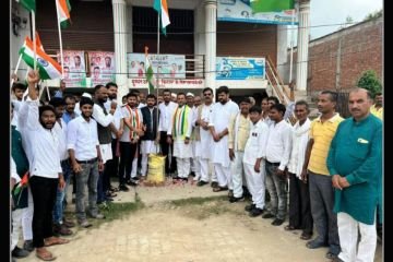 कौशाम्बी15अगस्त24*कांग्रेस कार्यालय में जिलाध्यक्ष गौरव पाण्डेय ने किया झंडा रोहण*