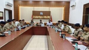प्रयागराज16अगस्त24*आगामी आरक्षी नागरिक पुलिस सीधी भर्ती-2023 की लिखित परीक्षा को सकुशल सम्पन्न कराये जाने के सम्बन्ध में गोष्ठी आयोजित