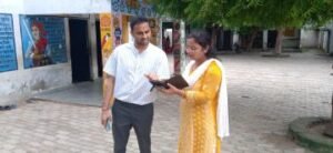 कौशाम्बी22अगस्त24*जिलाधिकारी ने प्राथमिक विद्यालयों एवं ऑगनबाड़ी केन्द्रों का किया आकस्मिक निरीक्षण*