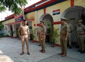 लखनऊ24अगस्त24* पुलिस उपायुक्त पूर्वी लखनऊ द्वारा थाना कैंट का आकस्मिक निरीक्षण किया*
