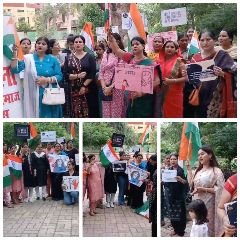 वाराणसी25अगस्त24*कोलकाता में डॉक्टर के मर्डर को लेकर महिला भूमिहार समाज ने किया प्रदर्शन वाराणसी25अगस्त24*कोलकाता में डॉक्टर के मर्डर को लेकर महिला भूमिहार समाज ने किया प्रदर्शन