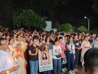 प्रयागराज27अगस्त24*कोलकाता की बेटी को न्याय दिलाने के लिए ईसाई समुदाय के लोगों ने निकाला कैंडल मार्च प्रयागराज27अगस्त24*कोलकाता की बेटी को न्याय दिलाने के लिए ईसाई समुदाय के लोगों ने निकाला कैंडल मार्च