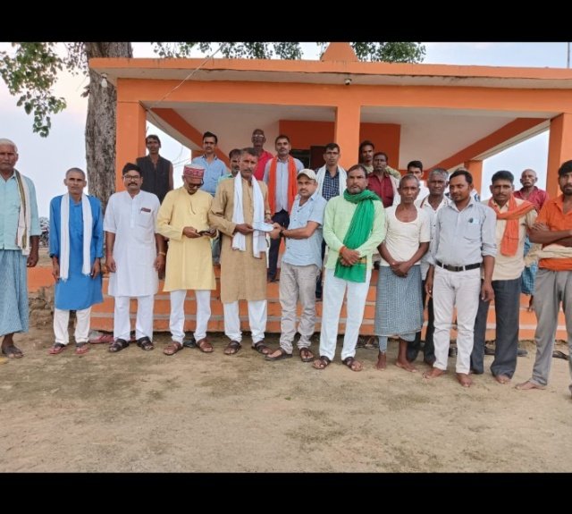 प्रयागराज 08 सितम्बर 2024* भारतीय किसान यूनियन प्रयाग की कई गांवों में बैठक संपन्न, पदाधिकारियों ने सदस्यता अभियान पर दिया जोर