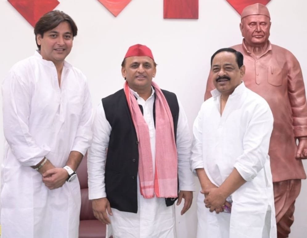 लखनऊ22सितम्बर24*माविया अली और उमर अली खान की सपा प्रमुख अखिलेश यादव से मुलाकात, 2027 चुनाव को लेकर हुई चर्चा*