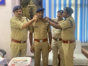 अनूपपुर03सितम्बर24*कार्यवाहक सहायक उप निरीक्षक पद पर पदोन्नत हुए प्रआर. राजकुमार रैदास अनूपपुर03सितम्बर24*कार्यवाहक सहायक उप निरीक्षक पद पर पदोन्नत हुए प्रआर. राजकुमार रैदास