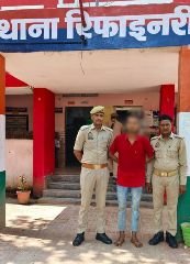 मथुरा03सितम्बर24*चोरी के सिलेंडर के साथ रिफाइनरी पुलिस ने किया सिलेंडर चोर को गिरफ्तार मथुरा03सितम्बर24*चोरी के सिलेंडर के साथ रिफाइनरी पुलिस ने किया सिलेंडर चोर को गिरफ्तार