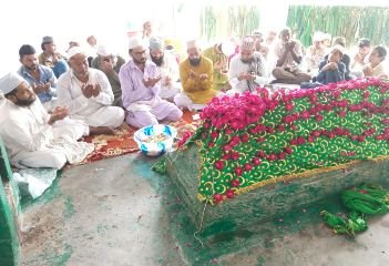 अयोध्या09सितम्बर24*अक़ीदत एहतेराम के साथ मनाया गया हज़रत चिराग शाह का एक दिवसीय सालाना उर्स अयोध्या09सितम्बर24*अक़ीदत एहतेराम के साथ मनाया गया हज़रत चिराग शाह का एक दिवसीय सालाना उर्स