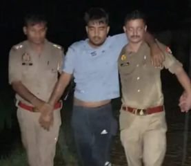 मेरठ13सितम्बर24*चाची पर शादी का दबाव बना रहा था.. मना किया तो मार डाला.. पुलिस ने एनकाउंटर में किया अरेस्ट मेरठ13सितम्बर24*चाची पर शादी का दबाव बना रहा था.. मना किया तो मार डाला.. पुलिस ने एनकाउंटर में किया अरेस्ट
