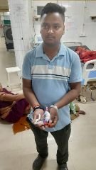 मिर्जापुर:13 सितम्बर 24 *जिला अस्पताल में दो पकड़े गए* मिर्जापुर:13 सितम्बर 24 *जिला अस्पताल में दो पकड़े गए*