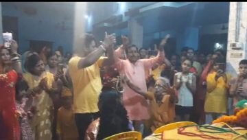 खबर धनबाद झारखंड से बृजभूषण शर्मा की रिपोर्ट धनबाद12सितम्बर24*आज श्रीमद् भागवत का दूसरा दिन था जिसमें सैकड़ो श्रोतागण भागवत का लाभ ले रहे