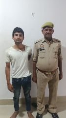 मथुरा15सितम्बर24*थाना बरसाना पुलिस में एक अभियुक्त को चाकू के साथ किया गिरफ्तार मथुरा15सितम्बर24*थाना बरसाना पुलिस में एक अभियुक्त को चाकू के साथ किया गिरफ्तार