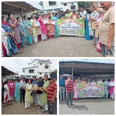 उत्तराखंड15सितम्बर24* देहरादून पॉलिथीन मुक्त जागरूकता अभियान के दौरान जूट के बैग बांटे गए,