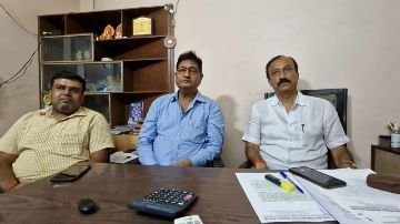 मिर्जापुर20सितम्बर24*औद्योगिक भूमि को फ्री होल्ड करने की मांग*