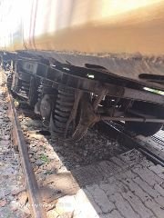 कानपुर21सितम्बर24*खाली मालगाड़ी के दो वैगन गोविंदपुरी स्टेशन की लूप लाइन पर पटरी से उतरे