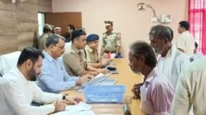 कुशीनगर21सितम्बर24*डीएम व एसपी की अध्यक्षता में सम्पूर्ण समाधान दिवस का आयोजन किया गया