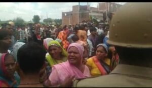 कानपुर देहात21सितम्बर24*फोम गद्दा फैक्ट्री में लगी आग 5 मजदूर झुलसे 3 गंभीर , कई मजदूर फंसे