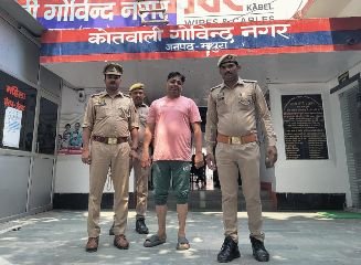 मथुरा 23 सितंबर2024*फर्जी ई0डी0 अफसर बनकर डकैती का प्रयास करने वाले गैंग का मुख्य अभियुक्त गिरफ्तार