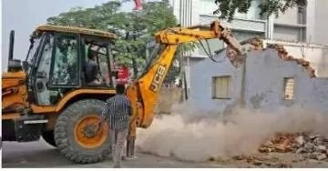 बीकानेर23सितम्बर24*मोहता सराय में अवैध कब्जे पर चला UIT का बुलडोजर,