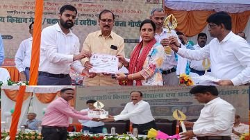 लखनऊ25सितम्बर24*जनपद स्तरीय खरीफ उत्पादकता का विकास भवन में हुआ गोष्ठी कार्यक्रम का आयोजन*