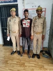 मथुरा 25 सितंबर 2024 थाना जमुनापार पुलिस द्वारा एक अवैध छुरा सहित एक अभियुक्त को गिरफ्तार किया गया