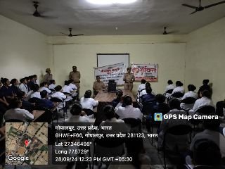 मथुरा28 सितंबर 2014*ऑपरेशन जागृति, नारी सुरक्षा*-थाना सदर पुलिस द्वारा महिलाओं व बालिकाओं को जागरूक किया गया