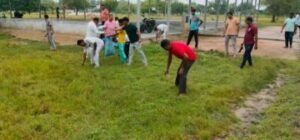 कौशाम्बी29सितम्बर24*पुलिस लाइन को प्लास्टिक मुक्त बनाने के लिए चलाया गया स्वच्छता अभियान*