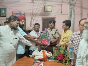 भागलपुर बिहार*०९/०९/२४*मोजाहिदपुर थाना अंतर्गत आज नए थाना अध्यक्ष का स्वागत समारोह शांति समिति के सदस्यों द्वारा आयोजित  भागलपुर बिहार*०९/०९/२४*मोजाहिदपुर थाना अंतर्गत आज नए थाना अध्यक्ष का स्वागत समारोह शांति समिति के सदस्यों द्वारा आयोजित