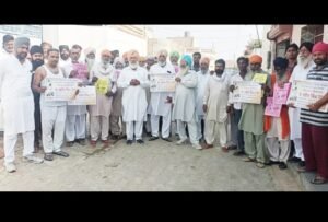 पंजाब 09 अक्टूबर 2024*सरपंच पद पर खड़े हुए उम्मीदवार जगीर सिंह हांडा को आलमगढ़ गांव में मिल रहा भरपूर समर्थन