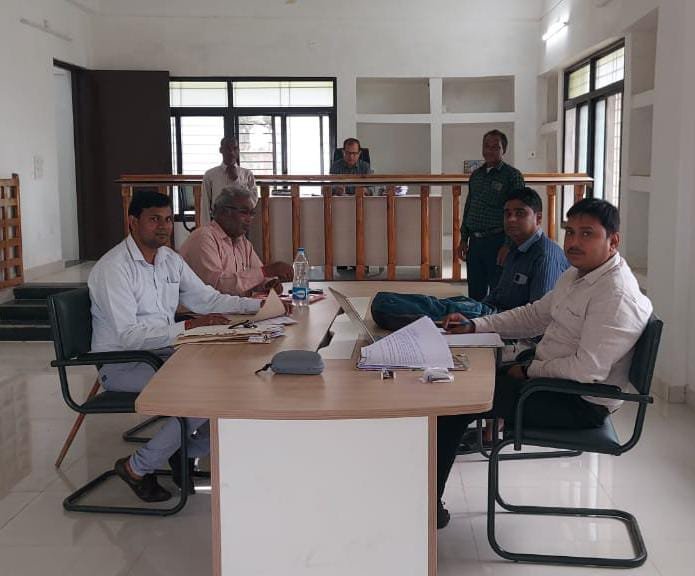 अनूपपुर 06 अक्टूबर 24*कलेक्टर हर्षल पंचोली के निर्देश के बाद अमरकंटक उप तहसील मे राजस्व मामलों का क्रियान्वयन प्रारंभ